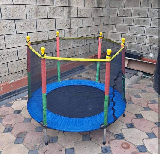4ft Kids Trampoline with Safety Enclosure Net Indoor Round Trampoline for Kids