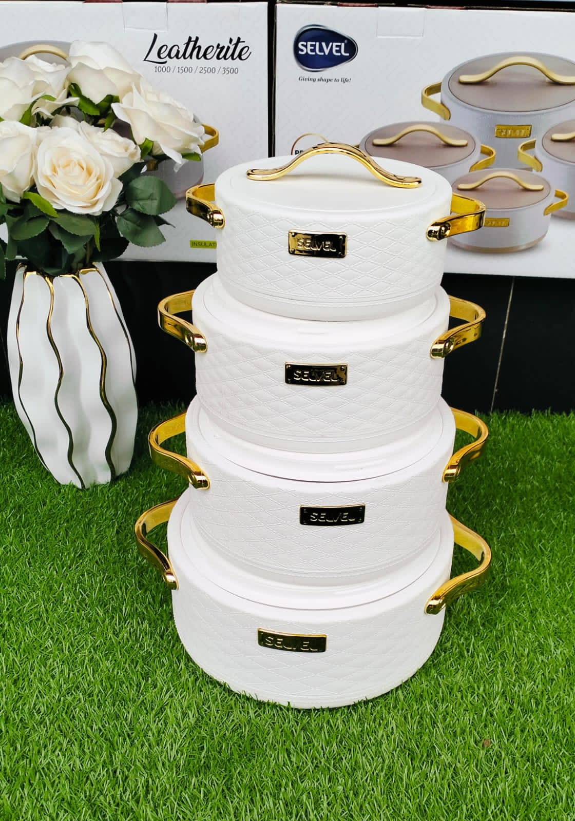 Set of 4 leatherlite Hotpots