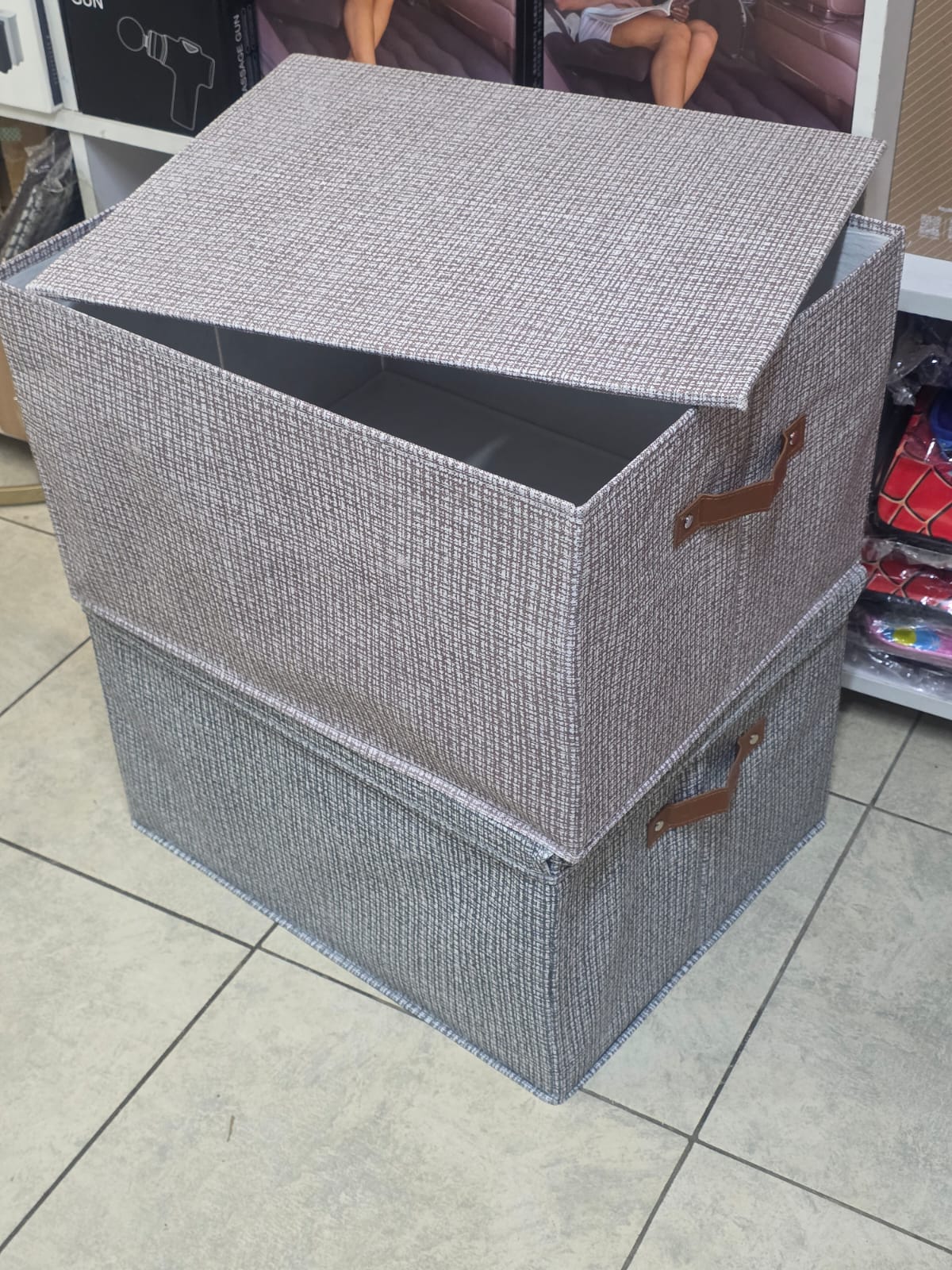 Foldable storage box with lid (D)