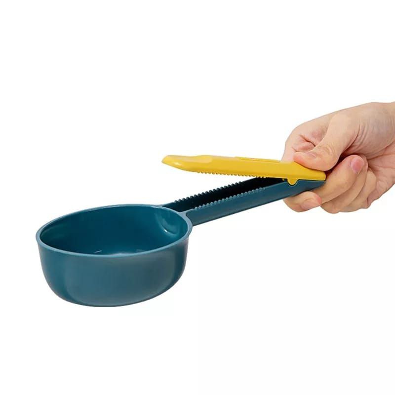 Scooping spoons with sealing clip 1pc