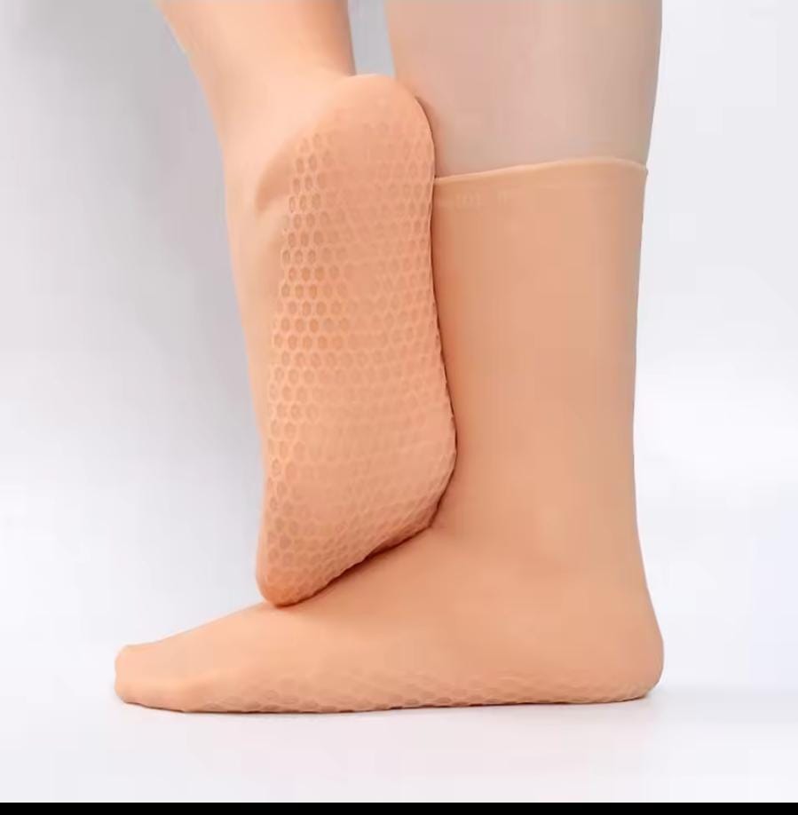 Silicon anticracking moisturizing socks
