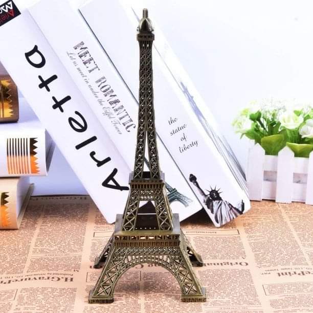 Retro Paris Eiffel Towel Decor