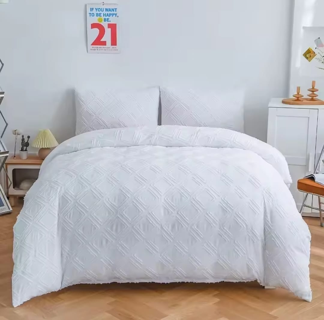 Marble and tufted duvet cover