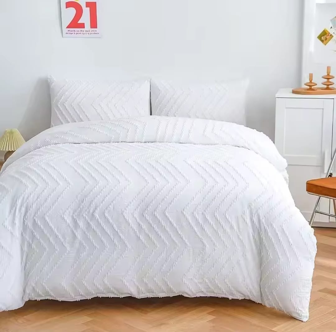 Marble and tufted duvet cover