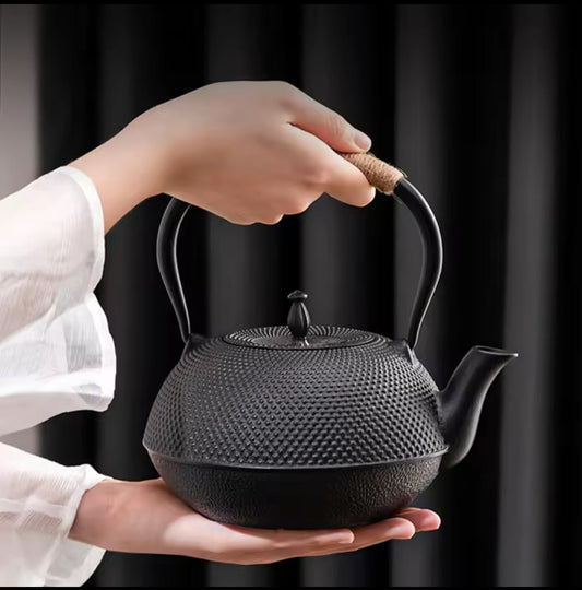 Original heavy duty cast iron tea pot with infuser, cast iron coaster and spoon