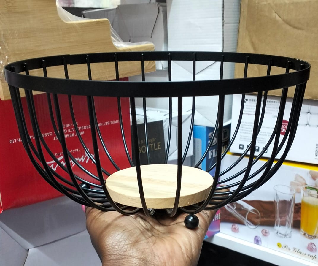 Quality heavy fruit basket with Bamboo