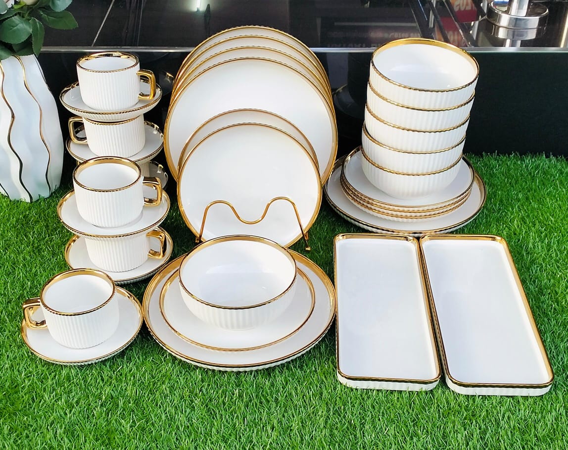 Elegant  European Porcelain Dinner set 32pcs