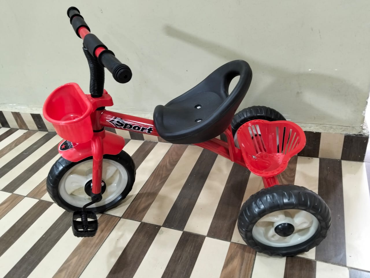 Kids Tricycle – Durable 3-Wheel Bike with Basket (Red / Blue)