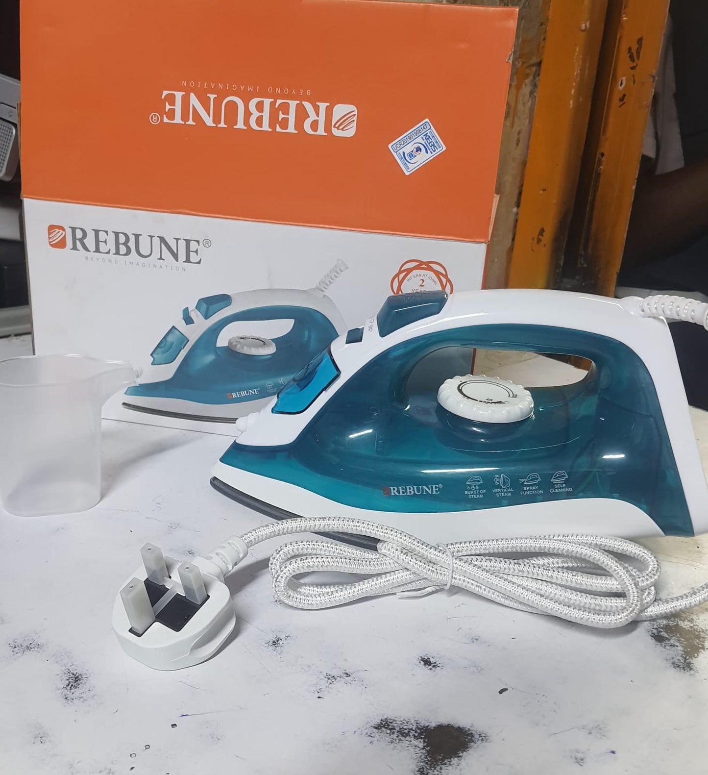 Rebune Electric steam iron