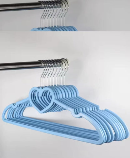 Abs heart hangers