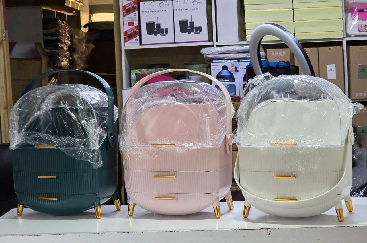 Luxury big capacity cosmetic storage box