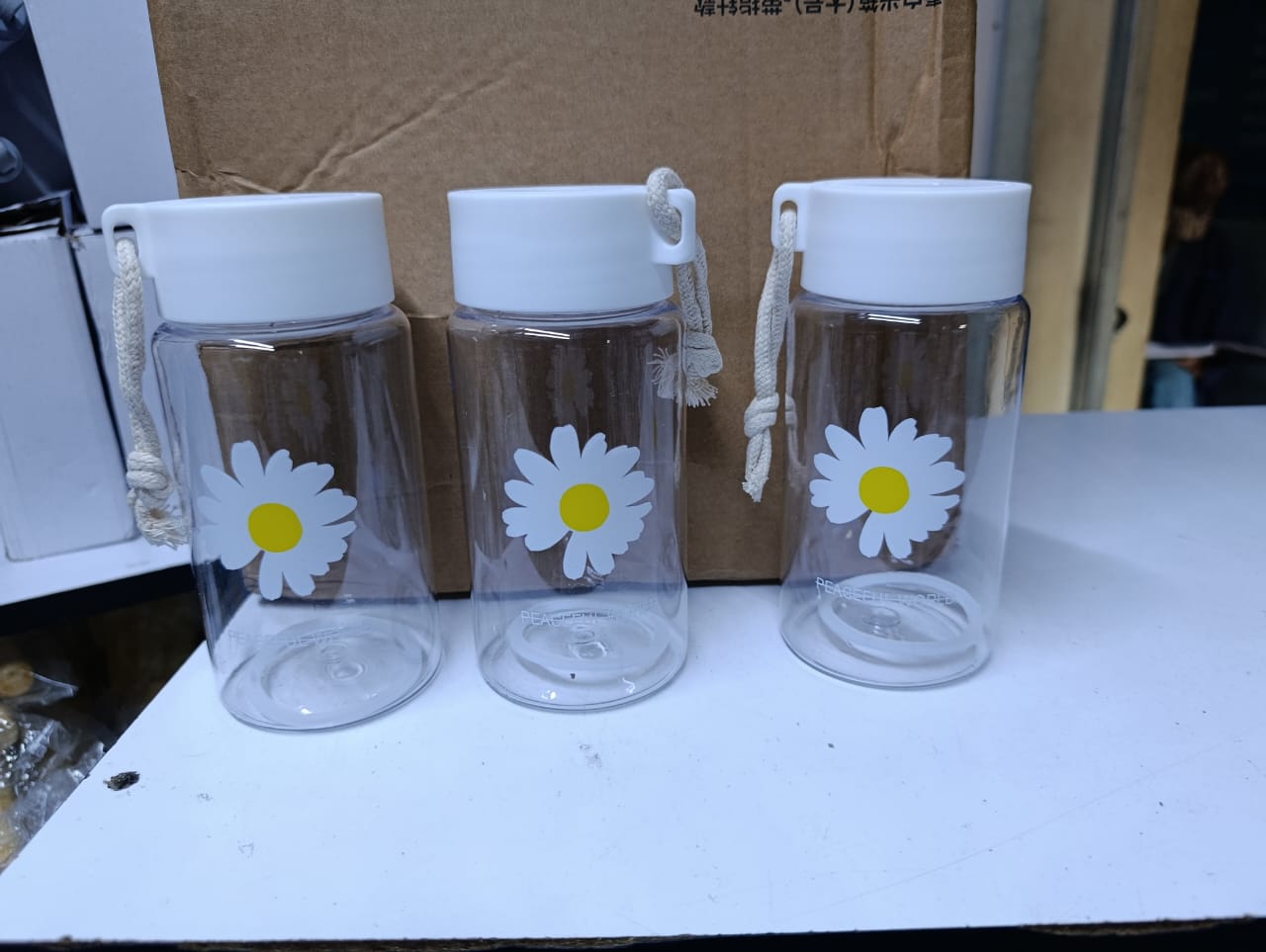 Cute transparent water bottles 450ml 1pc