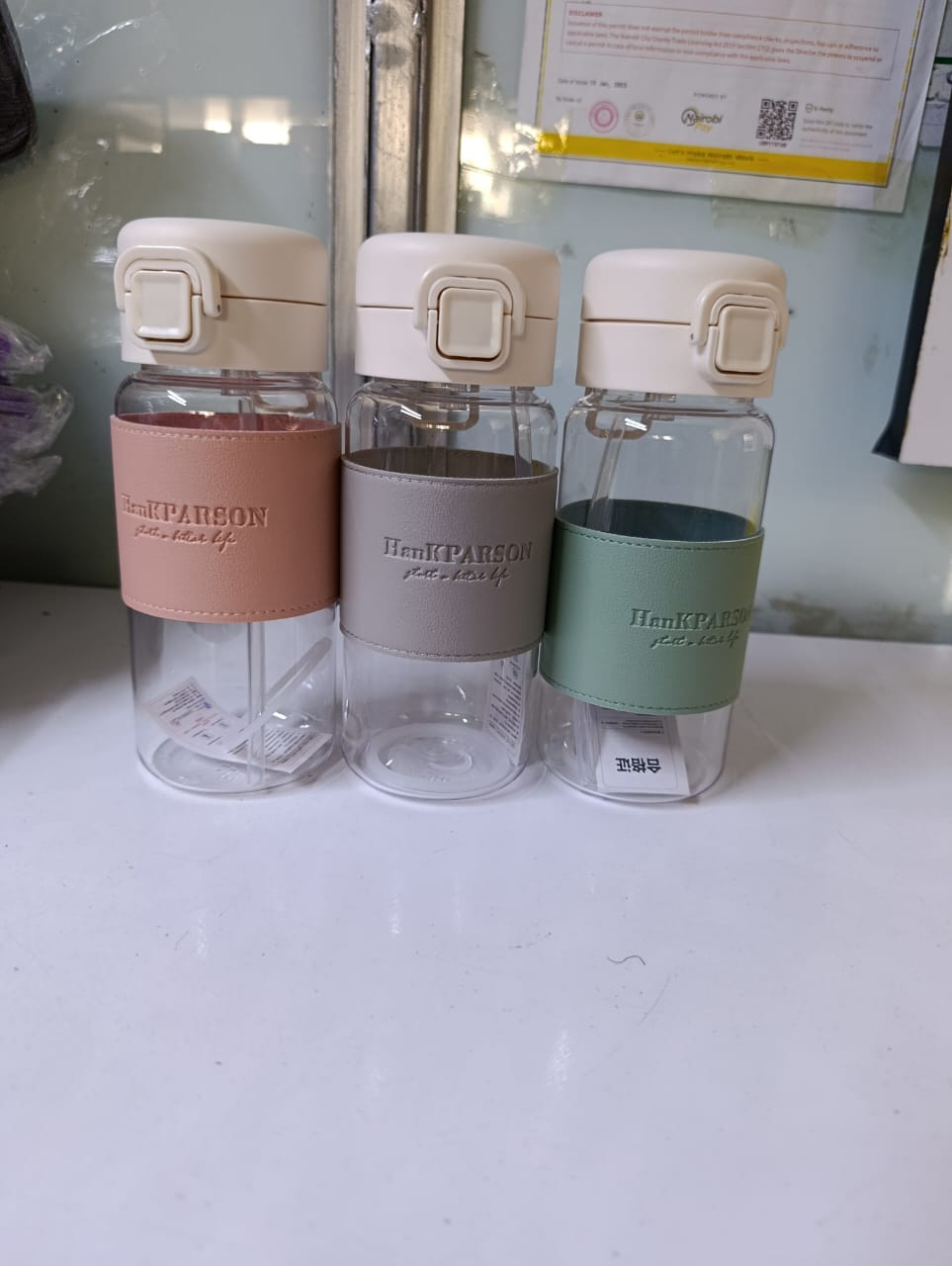 High quality acrylic water bottle with straw