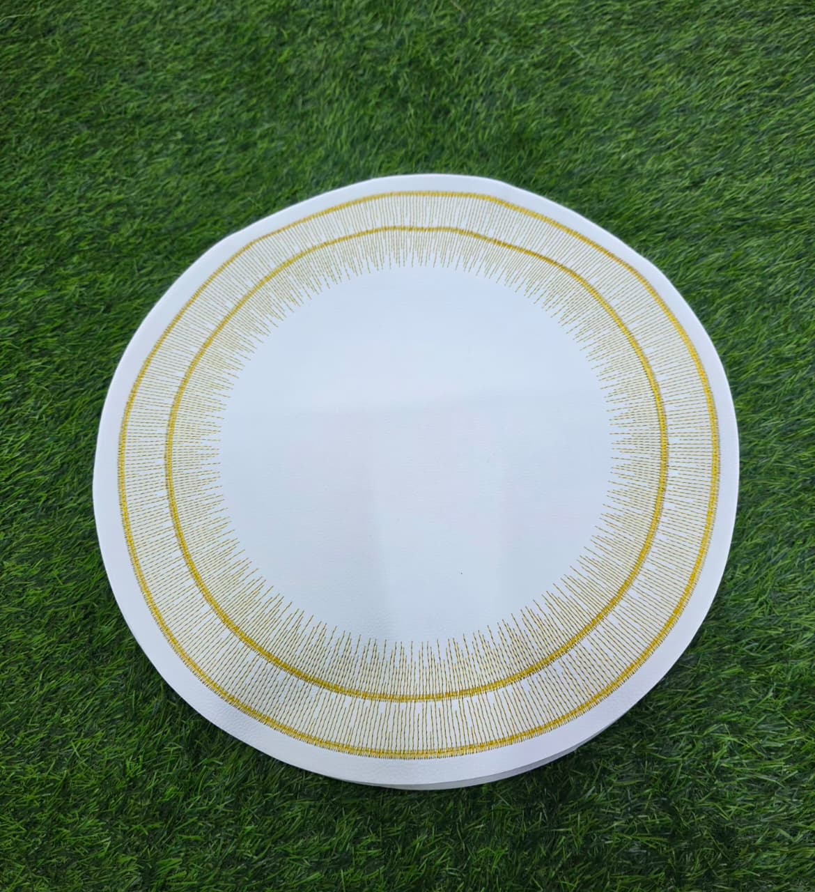 Modern Round faux leather PVC Table mats for Dinning 6pcs