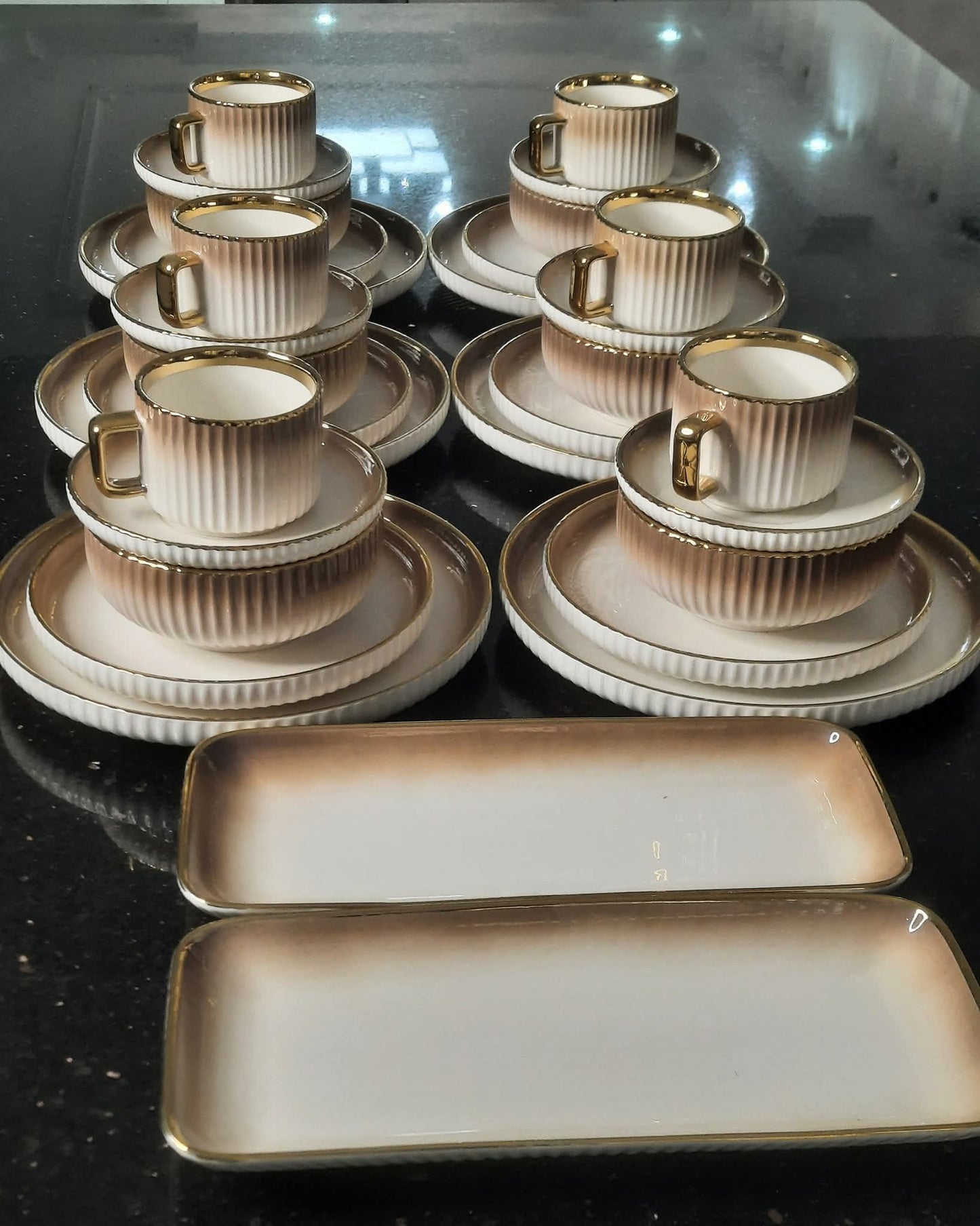 Elegant  European Porcelain Dinner set  32pcs set