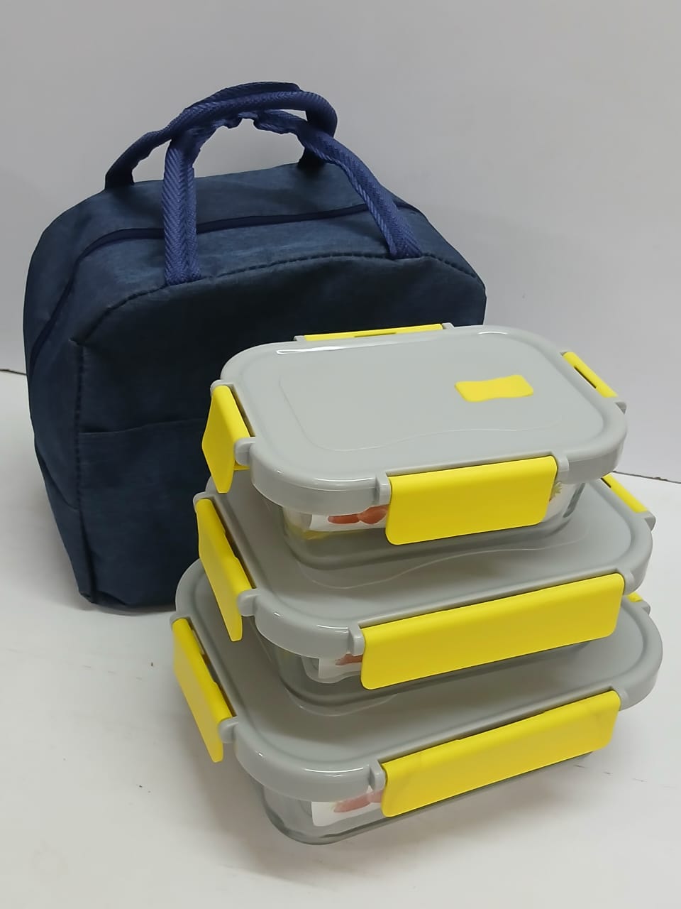 Glass snack box with lunch bag