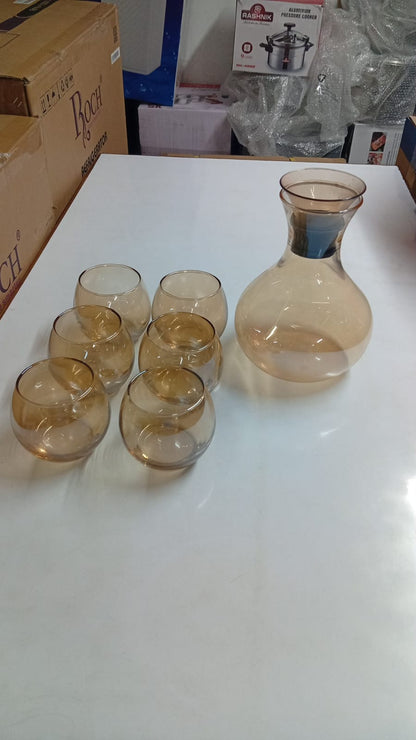 Gold decanter+6pc glasses