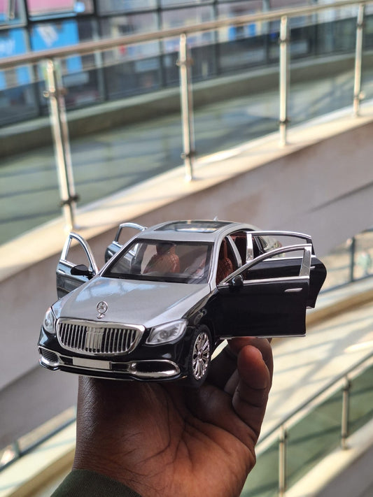 Diecast metal model of a Mercedes-Maybach S600 toy