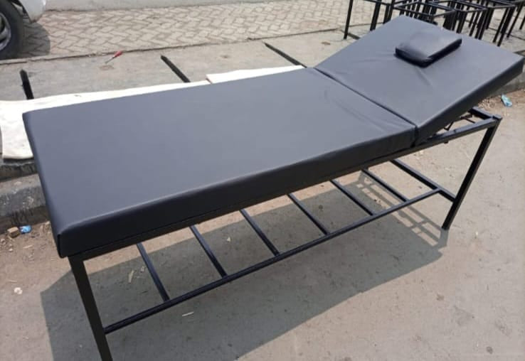 Massage bed